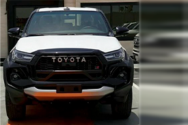 Toyota Hilux Double Cabin 4.0L V6 - Image 2