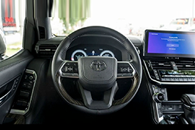 Toyota Land Cruiser 300 VXR 3.5L - Image 6