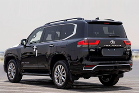 Toyota Land Cruiser 300 VXR 3.5L - Image 11